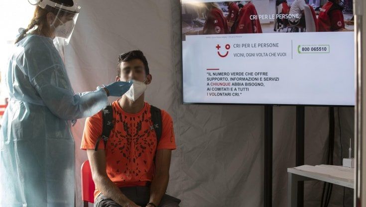 Piemonte, contagi verso quota trecento. Dei 5 pazienti in terapia intensiva 4 non sono vaccinati