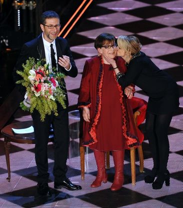 Franca Valeri standing ovation all'Ariston