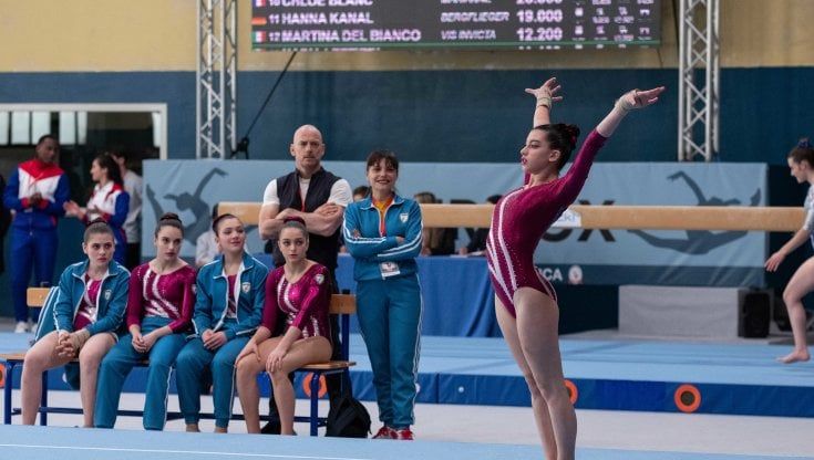 'Corpo libero' giovani atlete tra ambizioni, sacrifici e sogni. "Un mondo chiuso senza vie d'uscita"