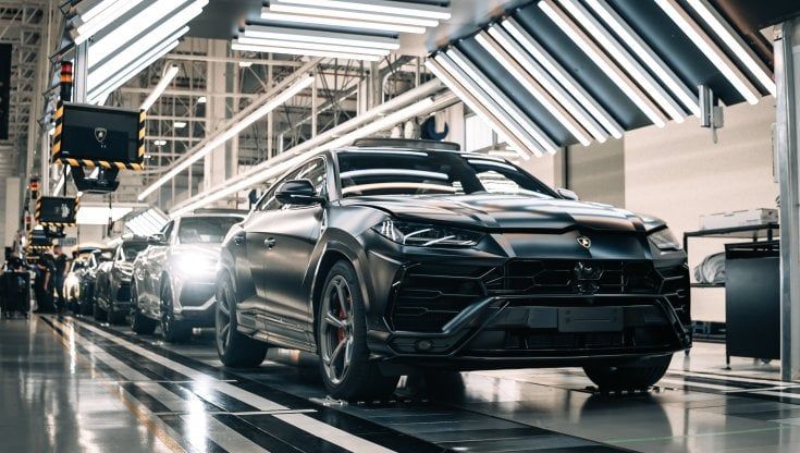 Lamborghini, semestre da record con ricavi a +30,6%. Allo studio una GT solo elettrica