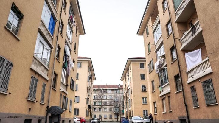 Piano casa, il Comune di Torino contro Cirio: “No alle graduatorie per famiglie”
