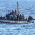Migranti, l’attacco dei vescovi: “Scelte politiche disumane”