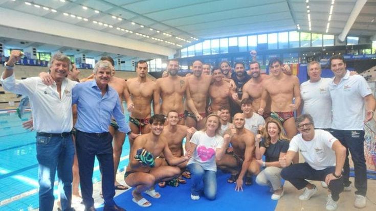 Pallanuoto, il Posillipo supera il girone di EuroCup alla Scandone