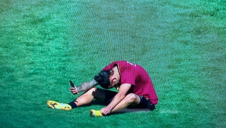 Telefono-casa: la festa di Casasola, collegato con mamma per la promozione della Salernitana