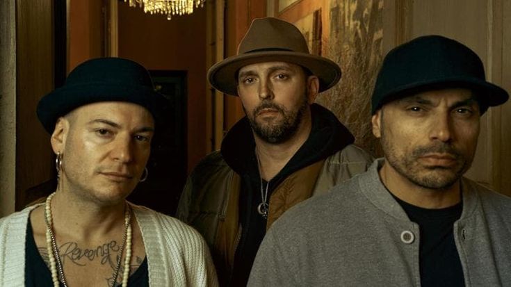 Cor Veleno e 25 anni di “Rock‘n’roll”: “I testi rap un cattivo esempio? I politici lo sono di più”