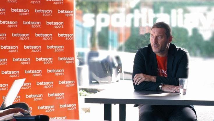 Francesco Totti: "Il mio ritorno in campo? Qualche squadra mi ha chiamato e mi ha messo in testa strani pensieri"