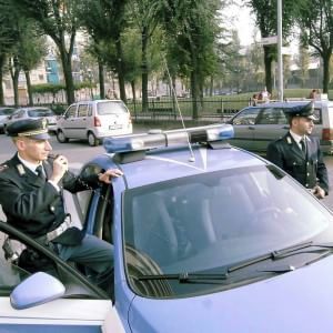 Si inietta morfina e spara a rivale, fermato paraplegico