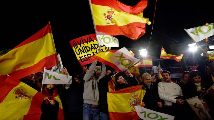 Elezioni Spagna, Manuel Vilas: “La piazza catalana ha svegliato la mummia del nazionalismo”