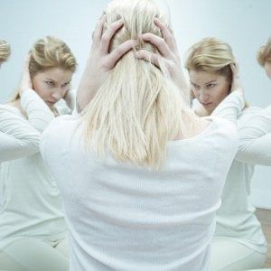 Schizofrenia, la malattia mentale più complessa. Puntare su una diagnosi precoce