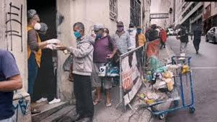 Legge di bilancio, tagli al Fondo povertà in un Paese sempre più povero, ma i miliardari aumentano