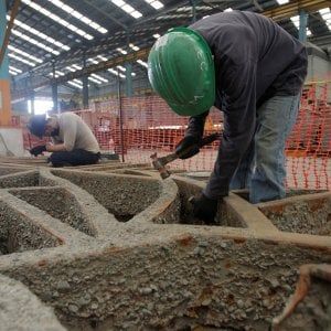Migliora ancora il mercato del lavoro Usa: le richieste di sussidi sotto quota 1 milione