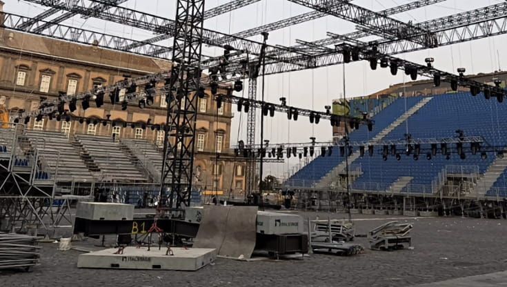 Europei di volley a Napoli, completate le tribune al Plebiscito. In vendita altri 800 biglietti