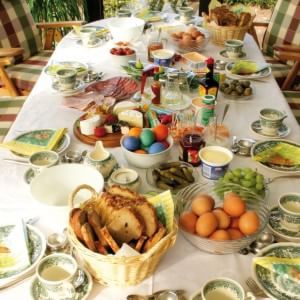 Consumi: 2,5 milioni di famiglie mangiano sempre insieme