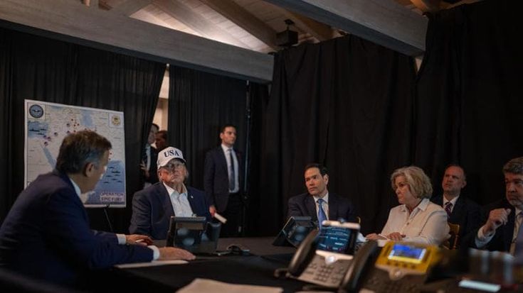Trump in Florida esulta e chiede agli iraniani di sollevarsi: “Prendetevi il paese e la libertà”