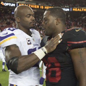 Nfl, Hyde trascina i nuovi 49ers, Eagles, che tonfo