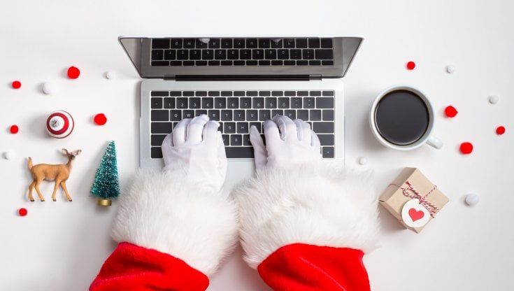 Natale online: il 32% degli italiani acquisterà i regali a novembre