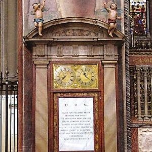 Bologna riparte. A dirlo è l'orologio di San Petronio