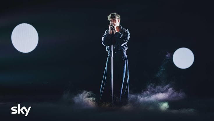 X Factor, Manu avanza al terzo live