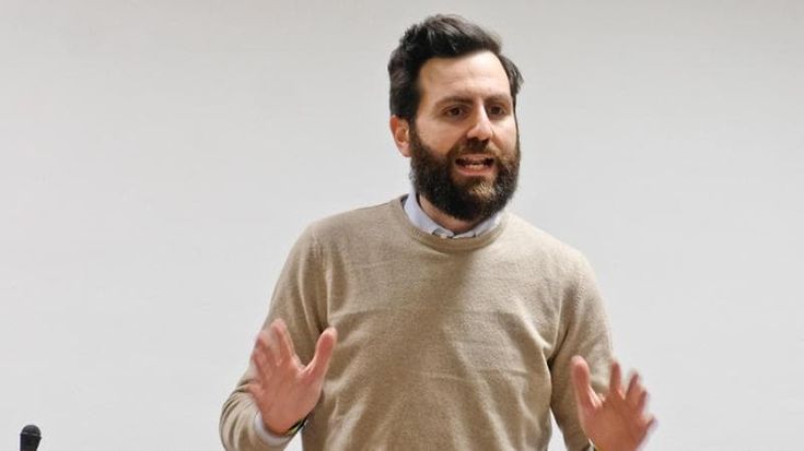 Pnrr e tagli, il segretario del Pd a Genova D’Angelo “Tradito dal governo lo spirito del Piano e periferie a rischio. La giunta comunale batta un colpo”