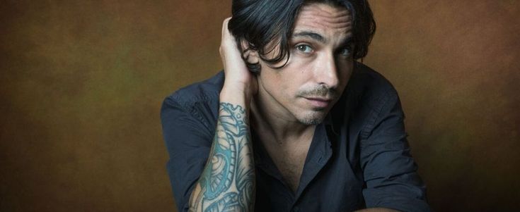 Francesco Di Bella: "Le mie canzoni per superare ciò che ci divide"