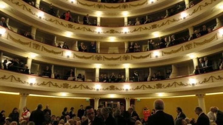 Il Teatro Cantero di Chiavari e il precedente del “Sociale” di Camogli: “Produzione a 360 gradi per il rilancio, ma serve la regia pubblica. Ecco come abbiamo fatto”