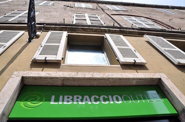 Libraccio nella sede storica<br />della Feltrinelli, &egrave; sfida?
