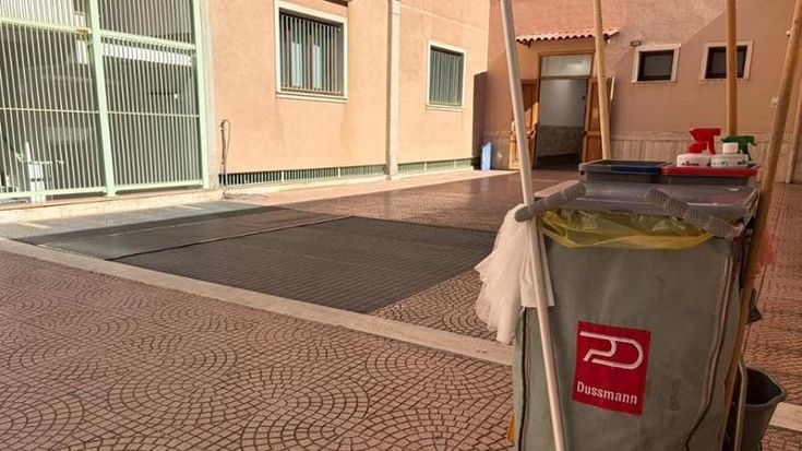 La Dussmann al presidente della Corte di appello: “Via i parenti dei mafiosi”