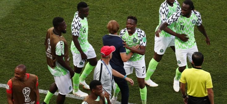 Nigeria-Islanda, Rohr: "Siamo tornati a lottare". Hallgrimsson: "Non è finita"