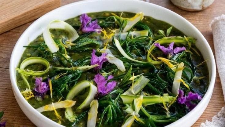 In busta sì, ma gourmet: tra zuppe e pasta, l’alta cucina “democratica” di Lorenzo Cogo