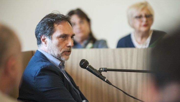 Verde pubblico e cimiteri, così le coop legate all'ex Nar Ciavardini hanno intascato milioni di euro