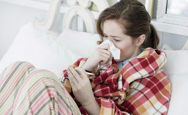 Influenza, torna il virus<br />Tremila liguri sono gi&agrave; ko