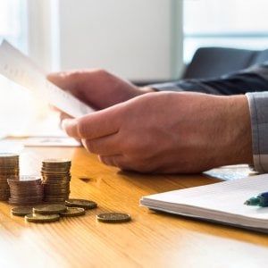 Fattura elettronica, avvio in salita tra rifiuti degli esercenti e commissioni extra