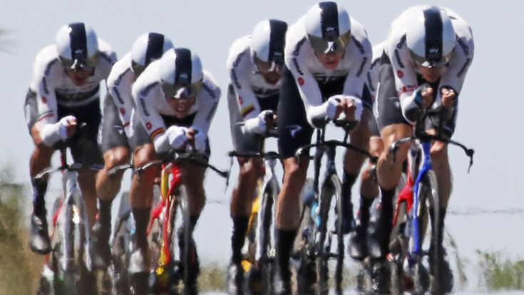 Un Froome a metà, la sua rincorsa frenata dai fischi
