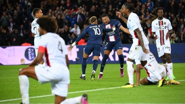 Ligue 1, Messi e Mbappé piegano il Nizza: il Psg resta solo in vetta