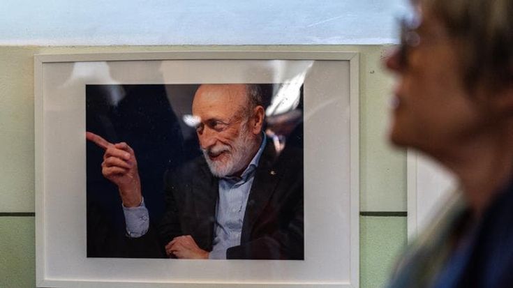 Le ceneri di Petrini disperse a Pollenzo: l’ultimo ritorno alla terra del fondatore di Slow Food