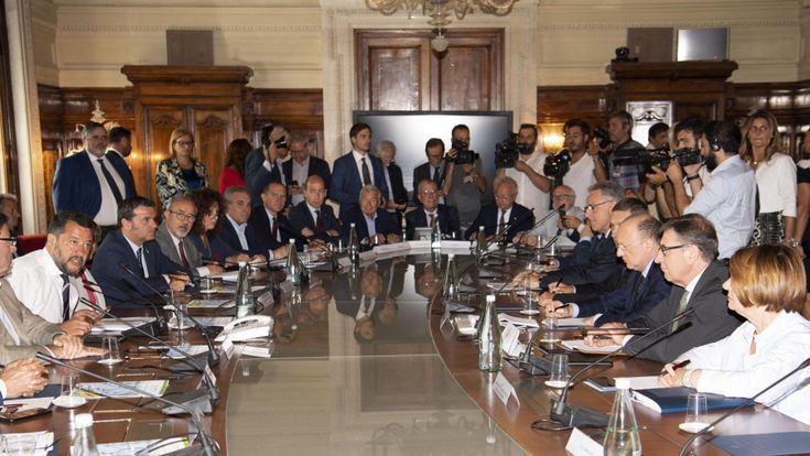La Finanziaria leghista: “Deficit sopra il 2% e via gli ottanta euro”
