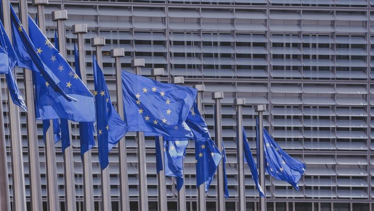 Manovra, oggi arriva il no all’Europa. Ma i vescovi: “Così non ci si salva”