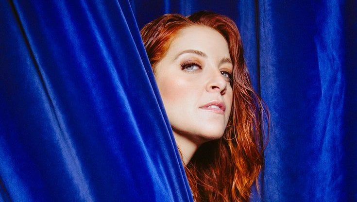 Noemi canta Lennon per i lavoratori dello spettacolo: "Mi ricorda la mia infanzia"