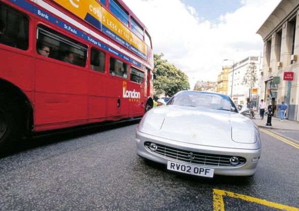 Livrea #56, ispirata alla Ferrari 456M GT del 1998