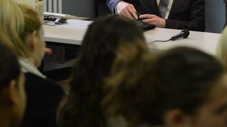 Friuli: finisce al Tar la guerra tra padre e figlia sui voti all'università 