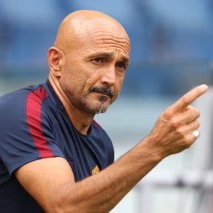 Roma, Spalletti: ''Troppe ricadute, ma il tempo è con noi. Nainggolan? Nessun caos''