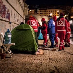 Freddo, il lavoro dei volontati della Croce Rossa per i senza-casa