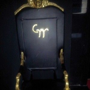 In manette presunto boss con il trono di "Scarface"
