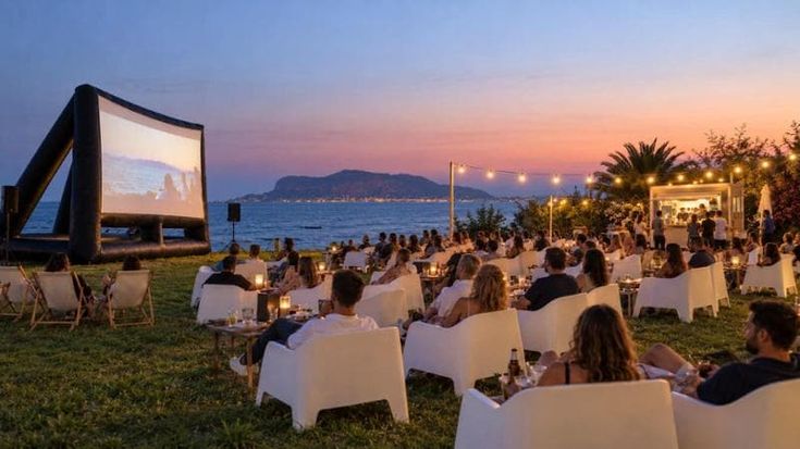 Cartoon in riva al mare e film di mattina: cinema fuori dai canoni