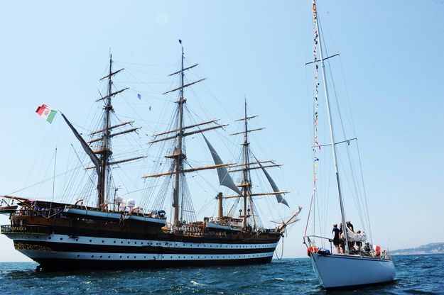 Vele d'Epoca, Napoli e Vespucci