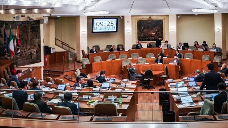 La Lega sfida Fdi sul capitolo welfare: “Un ente sorvegli l’erogazione di fondi”