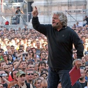 M5S, domani a Genova il terzo 'V-Day'. Parola d'ordine: "Oltre". Attesi in 100mila