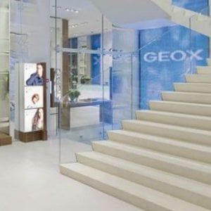 Geox soffre in Borsa dopo i conti preliminari e il cambio di ad