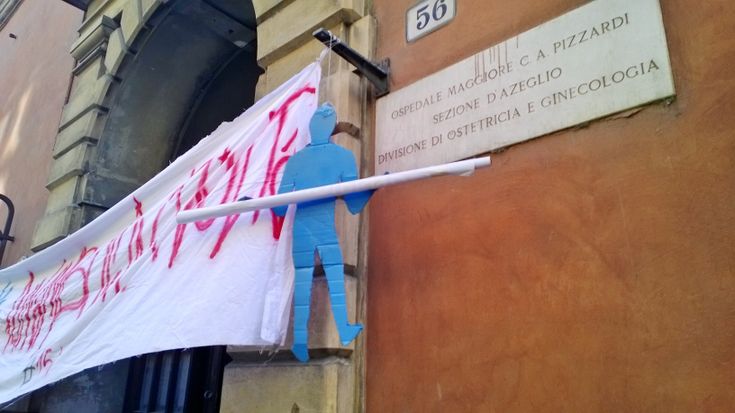 Universitari occupano l'ex Maternit&agrave;<br />"Resteremo qui per tre giorni"