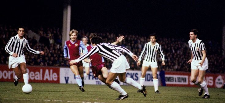 E' la notte di Rossi, Platini e Boniek e l'Aston Villa si inchina